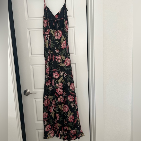 Baltic Born Gavin Ruffle Maxi Dress - Picture 4 of 8